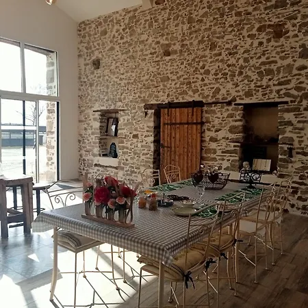 L' Art Champ Beau * Rocheserviere